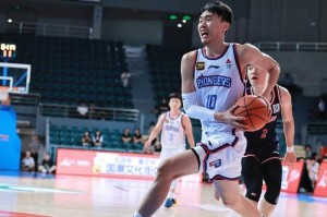 北控又一笔签约达成！2米06潜力锋线投奔张庆鹏，能否获得重用？