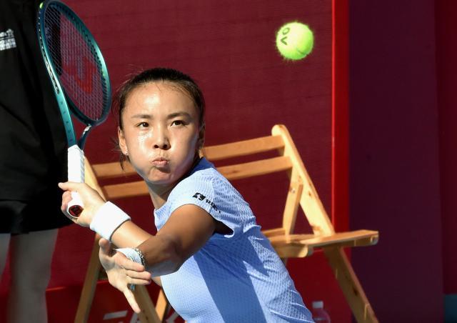 1732623387368079395.jpg (体育)(1)网球——香港公开赛:袁悦晋级四强XxjpseC007218_20241101_PEPFN0A001.jpg